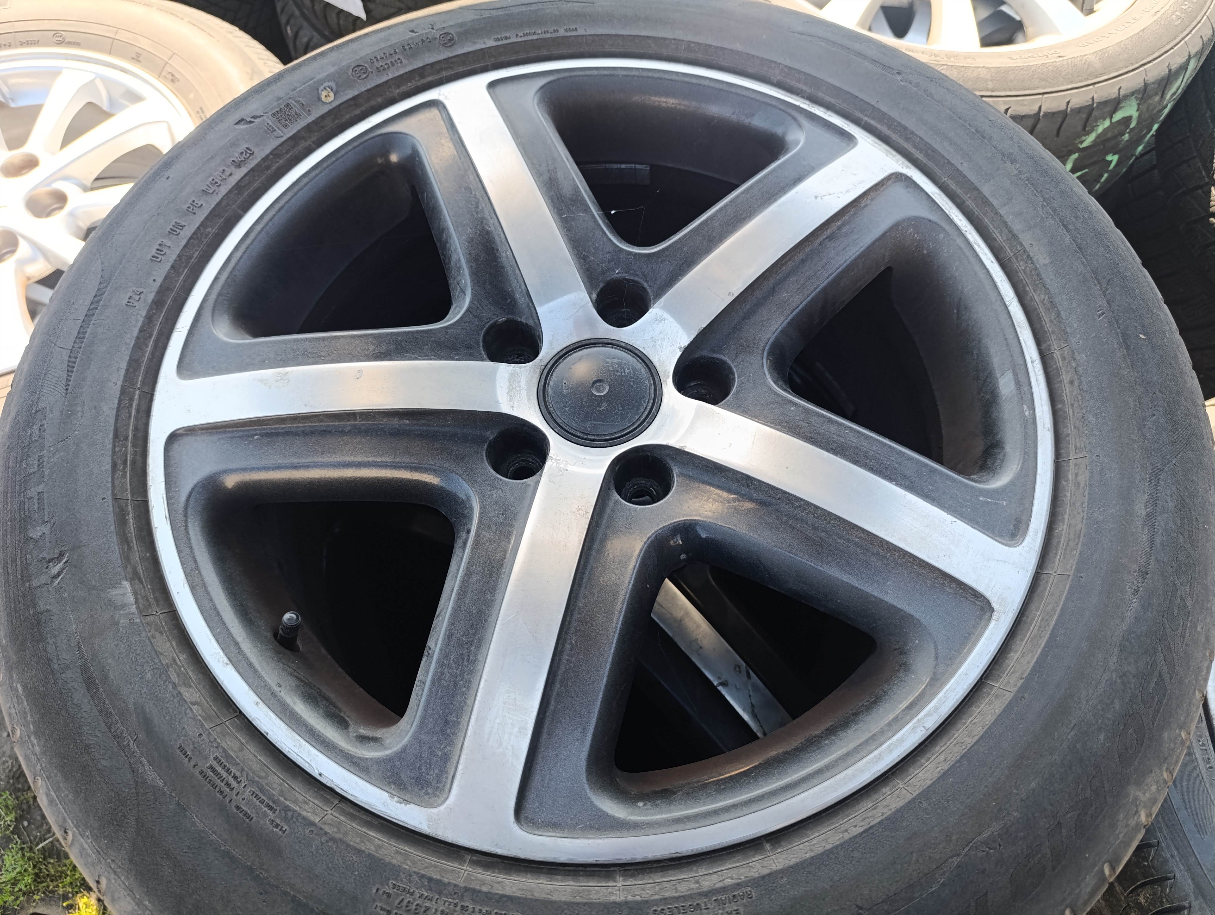 5x130 VW Touareg 9Jx19 ET60 č.7L6601025D alu disky