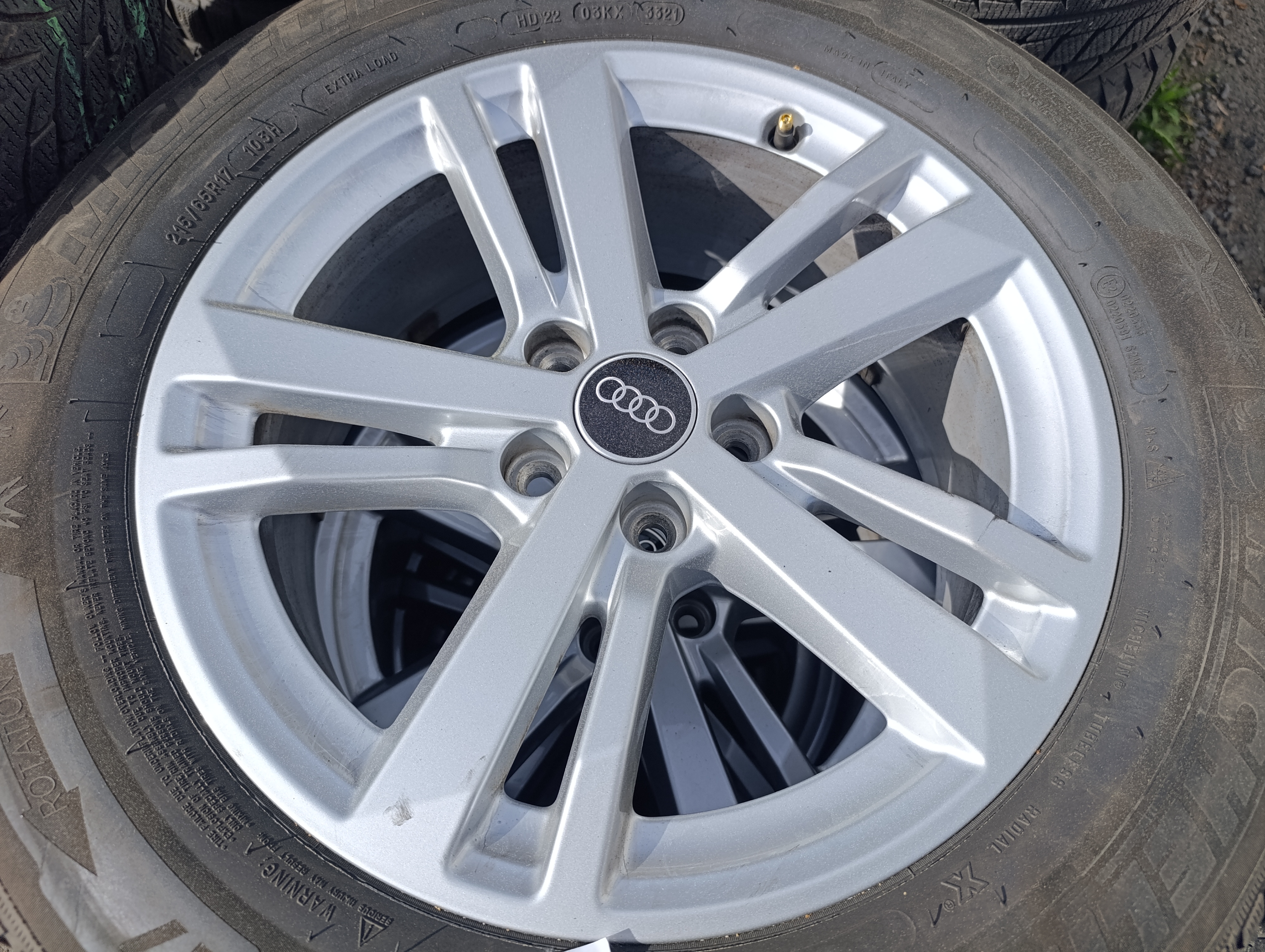 5x112 Audi Q3 7Jx17 ET40 č. 83A601025F alu disky