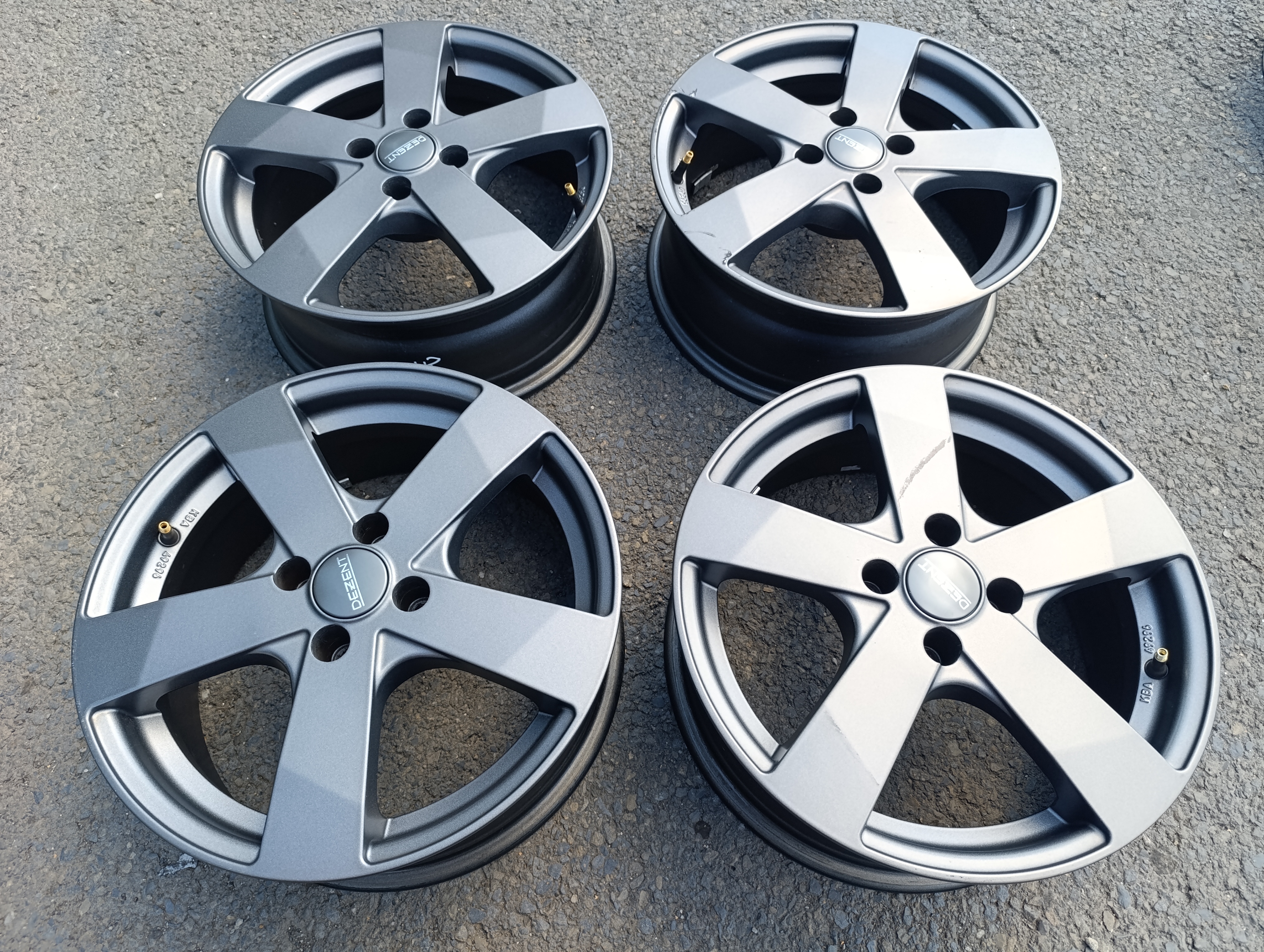 4x100 Dezent 6,5Jx16 ET35 alu disky
