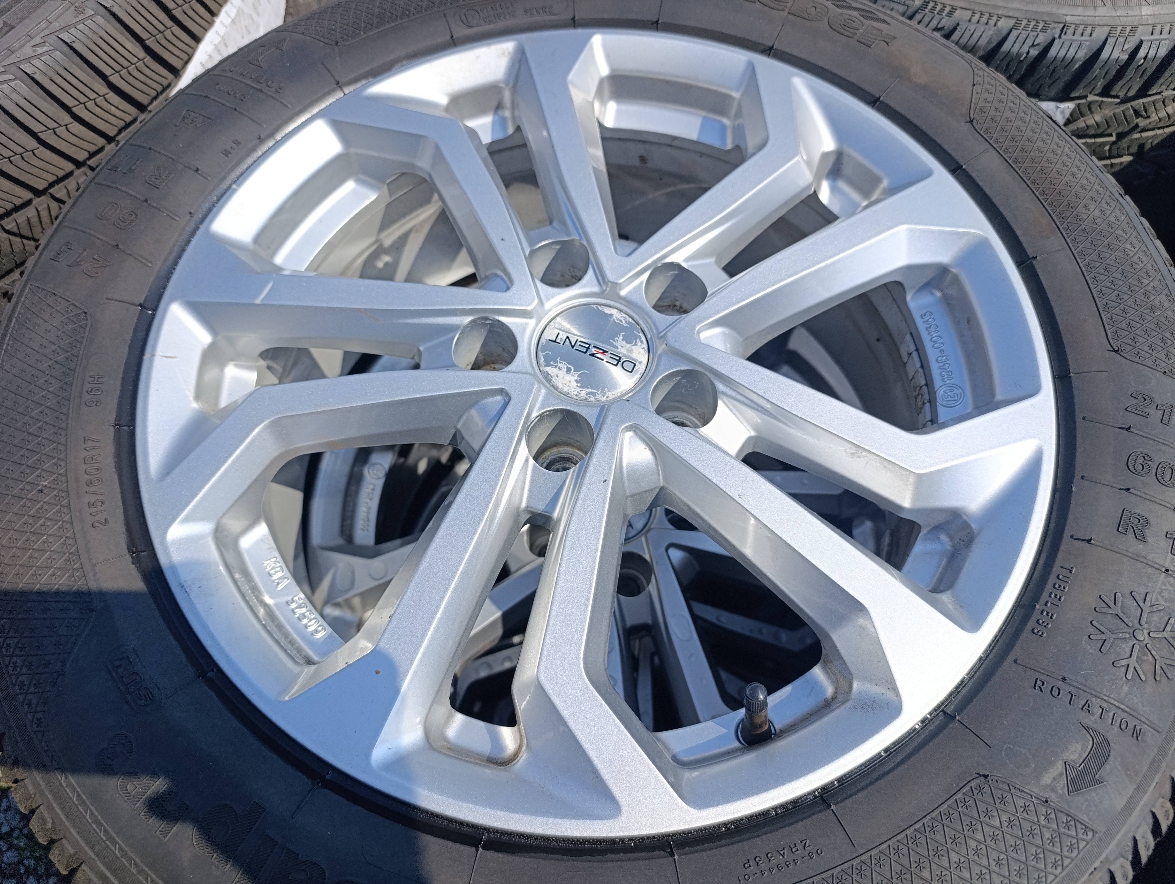 5x114,3 Dezent 7Jx17 ET35 alu disky