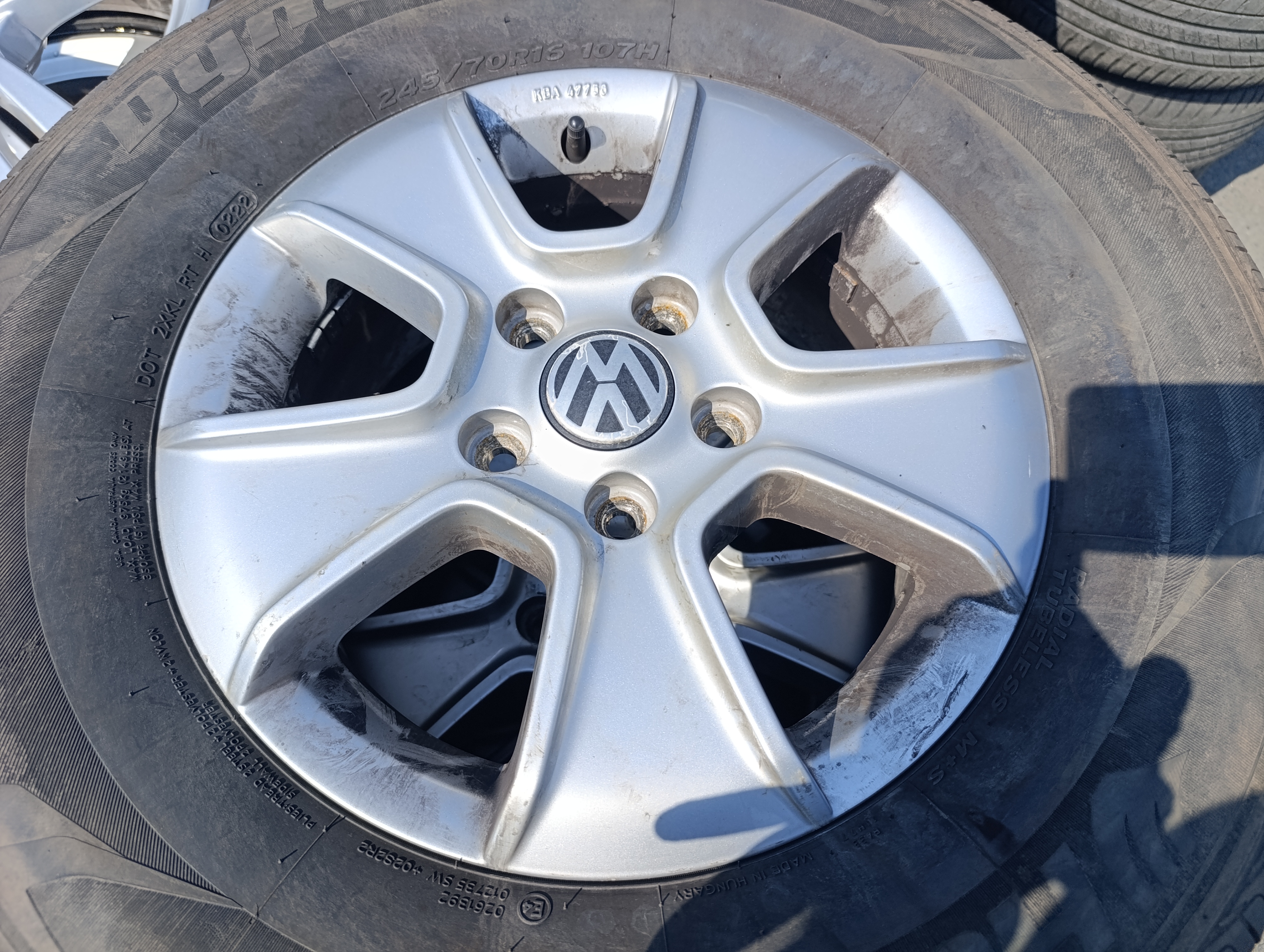 5x120 VW Amarok 6,5Jx16 ET62 2H0071496 alu disky