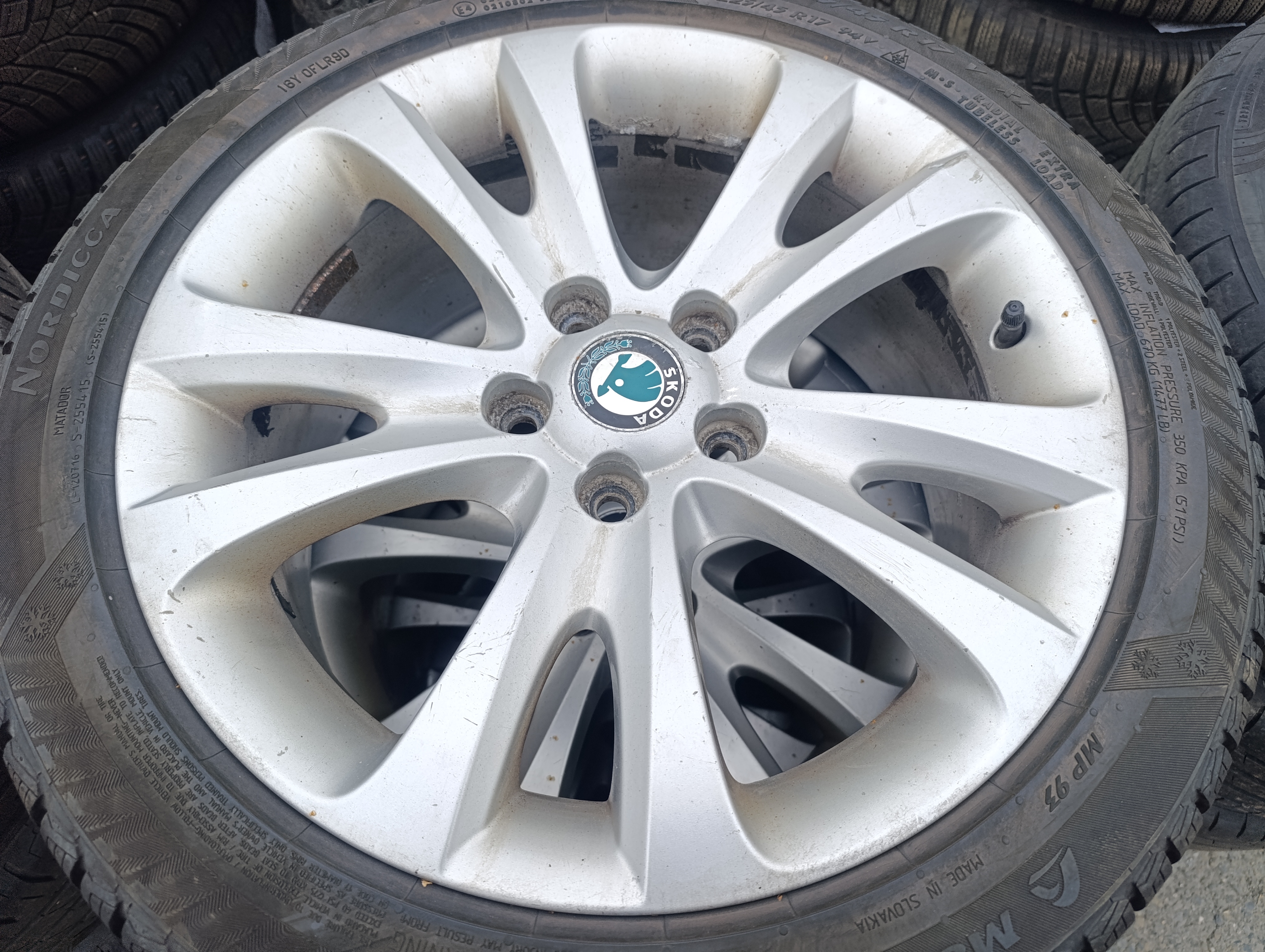 5x112 Škoda Superb 7,5Jx17 ET49 č.3T0601025D alu disky