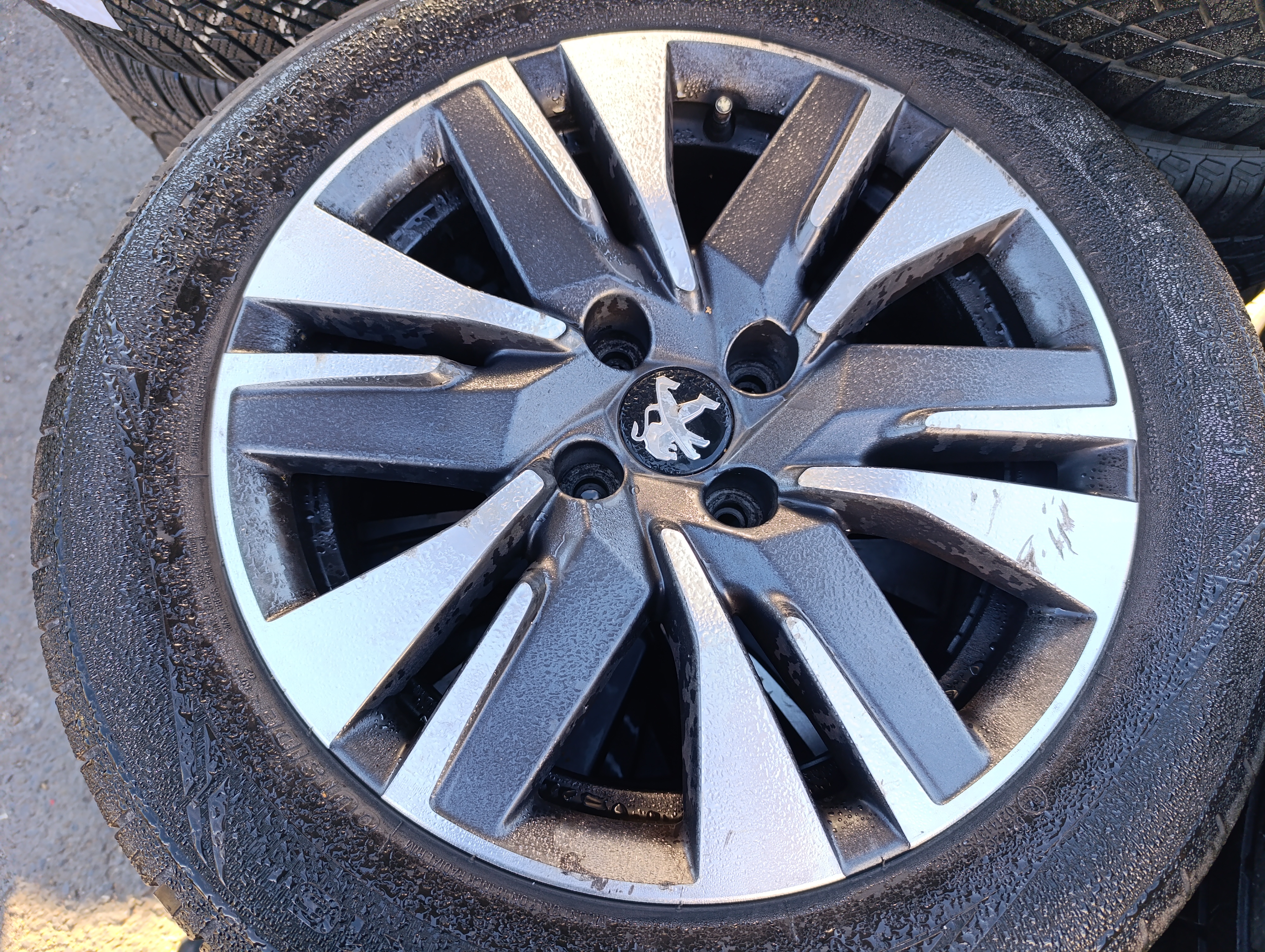 4x108 Peugeot 2008 6,5Jx16 ET20 č.9813836677 alu disky