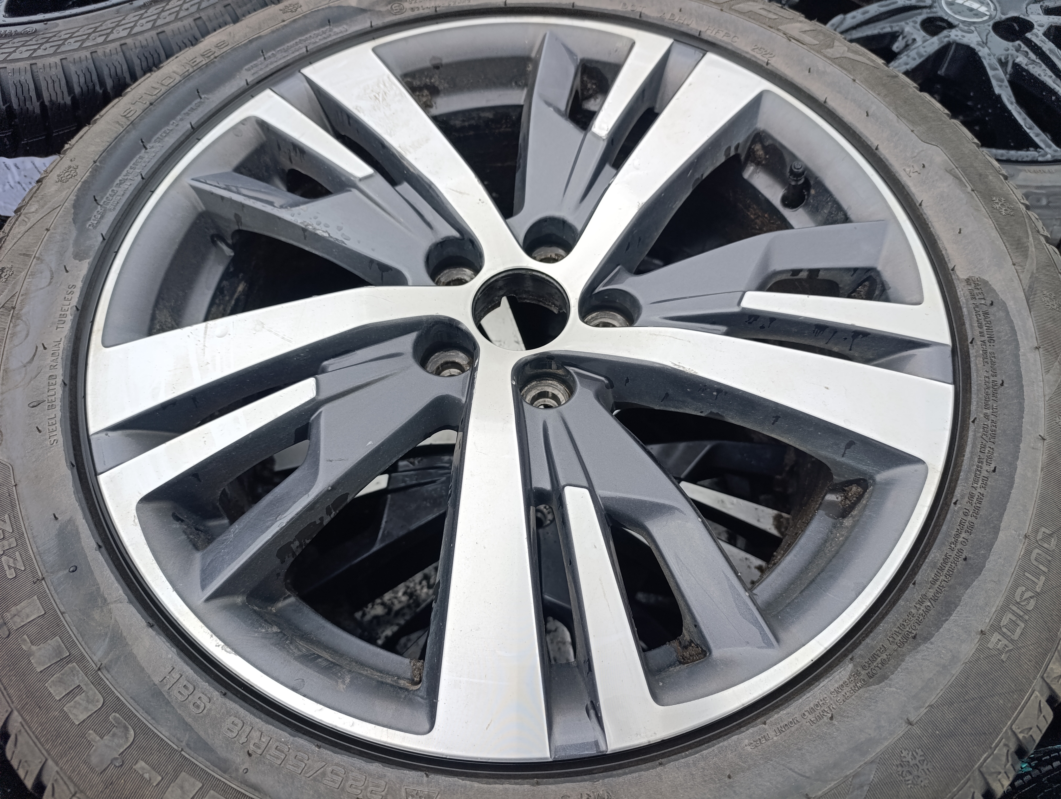 5x108 Peugeot 5008 3008 7,5Jx18 ET49 č. 9809687377 alu disky