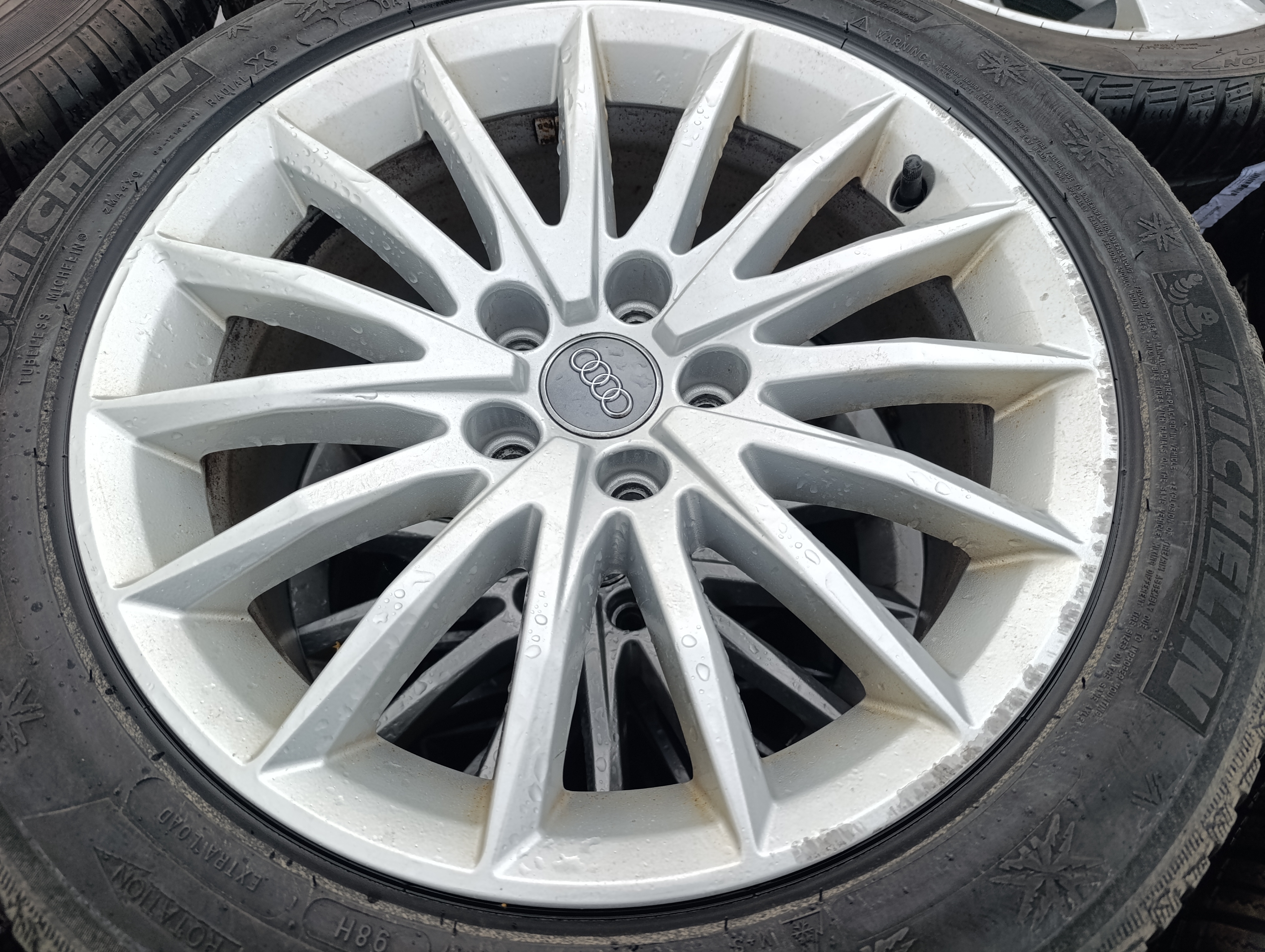 5x112 Audi A4 7.5Jx17 ET29 8W9601025A alu disky