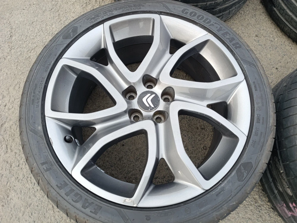 5x108 Citroen C5 8Jx19 ET33 alu disky