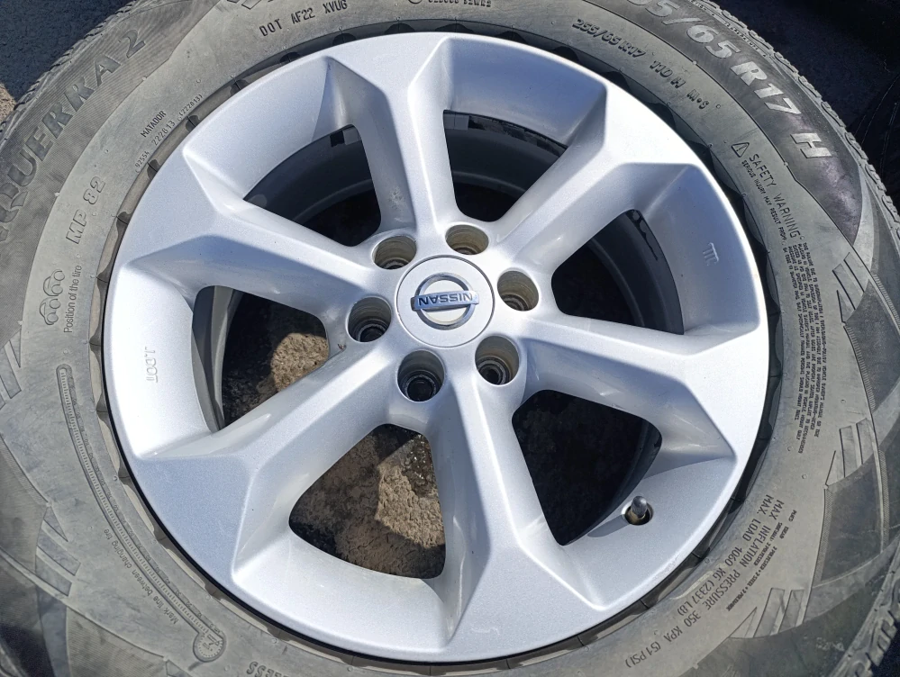 6x114,3 Nissan 7Jx17 ET30 Navara Pathfinder alu disky