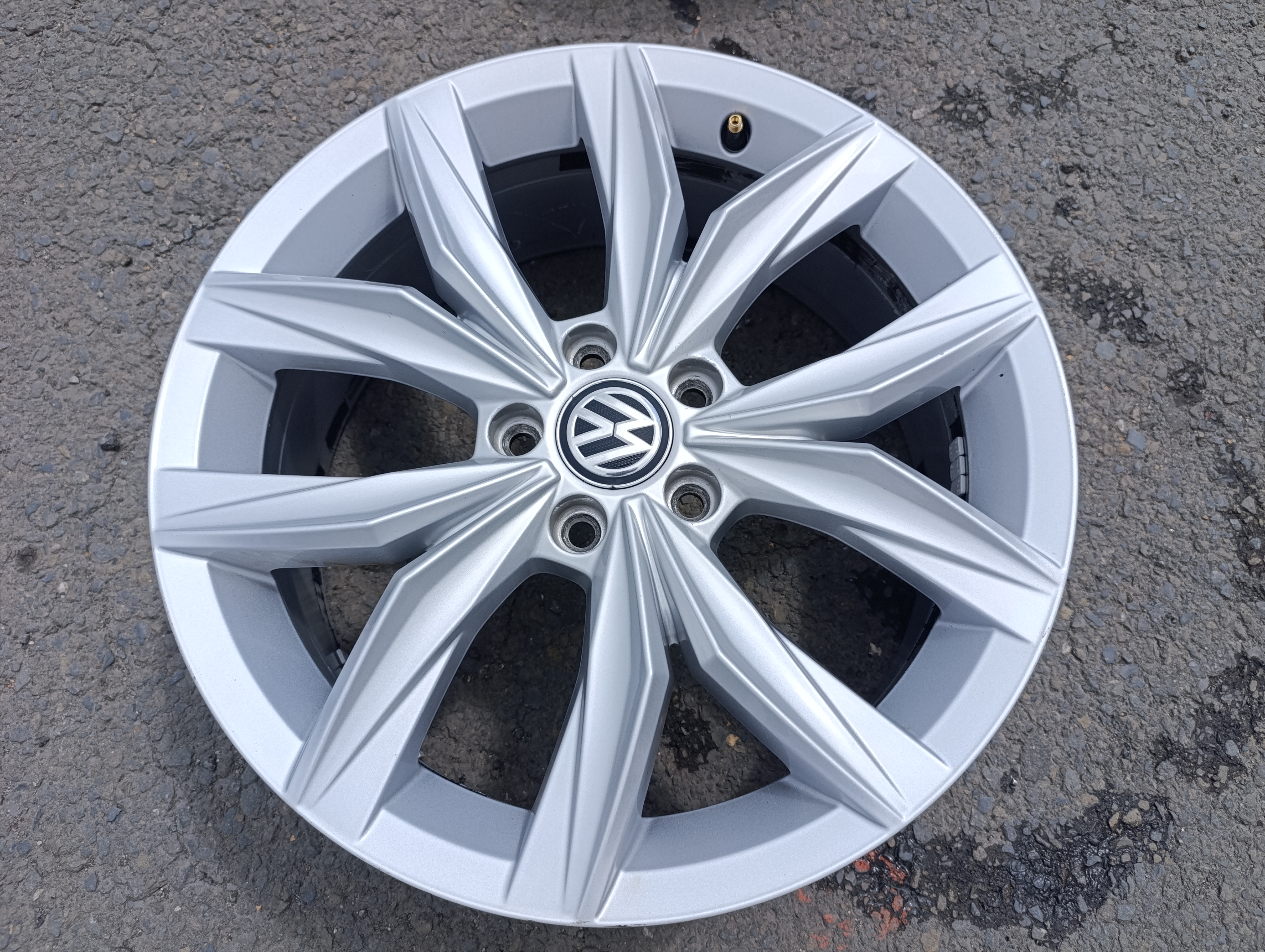 5x112 VW Tiguan 7Jx18 ET45 alu disky