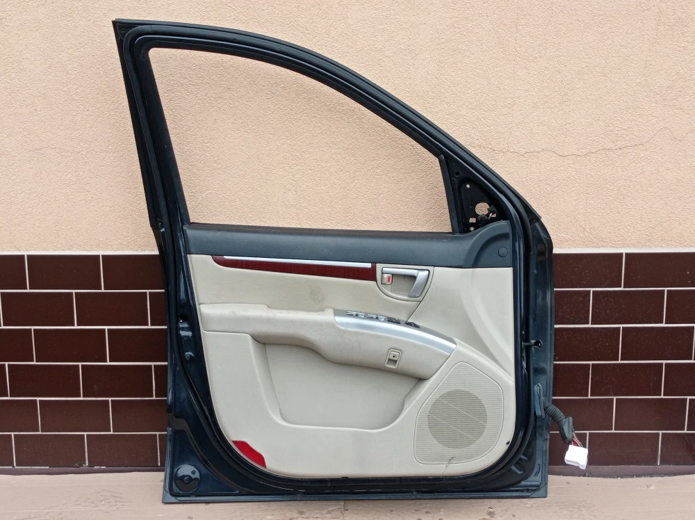 Hyundai Santa Fe levé přední dveře