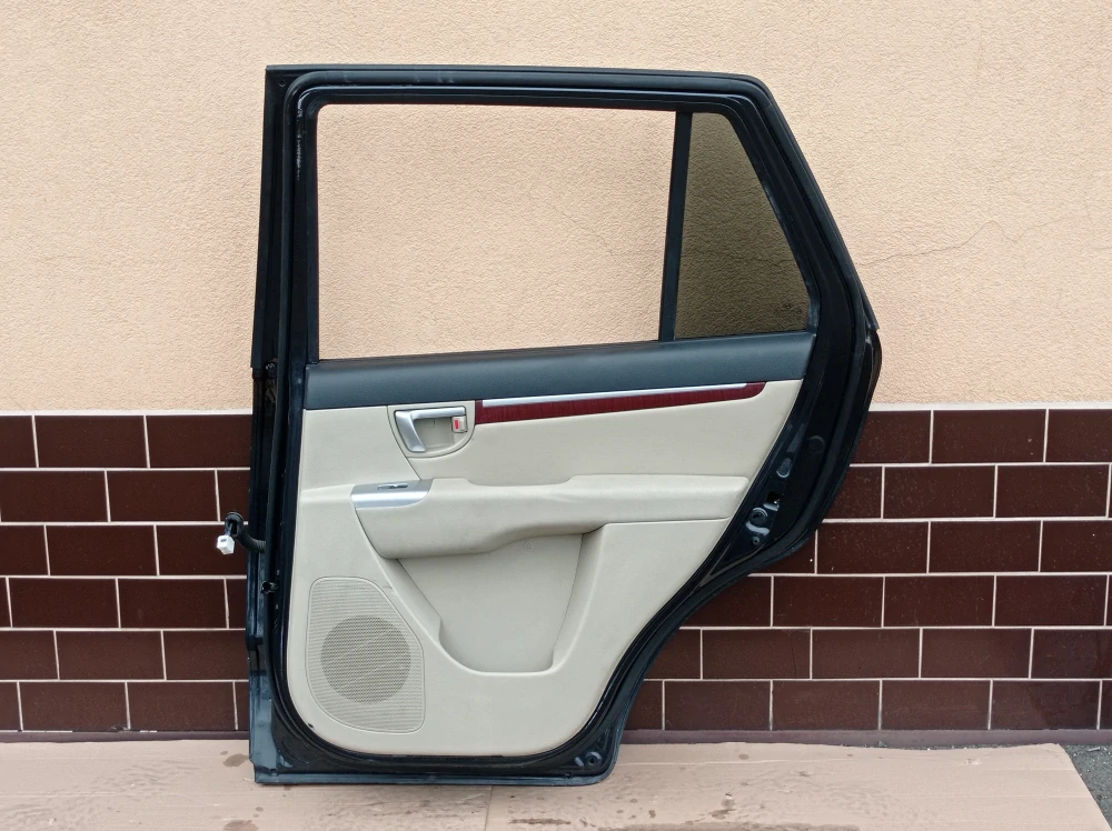 Hyundai Santa Fe pravé zadní dveře