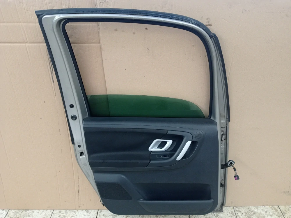 Škoda Roomster levé zadní dveře