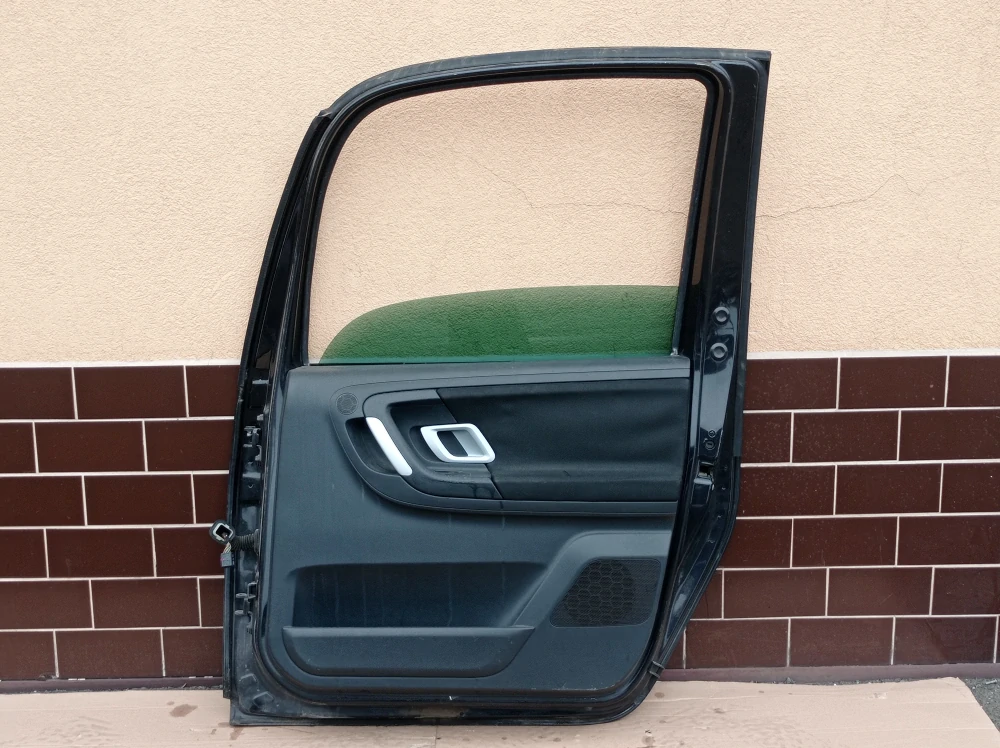 Škoda Roomster pravé zadní dveře