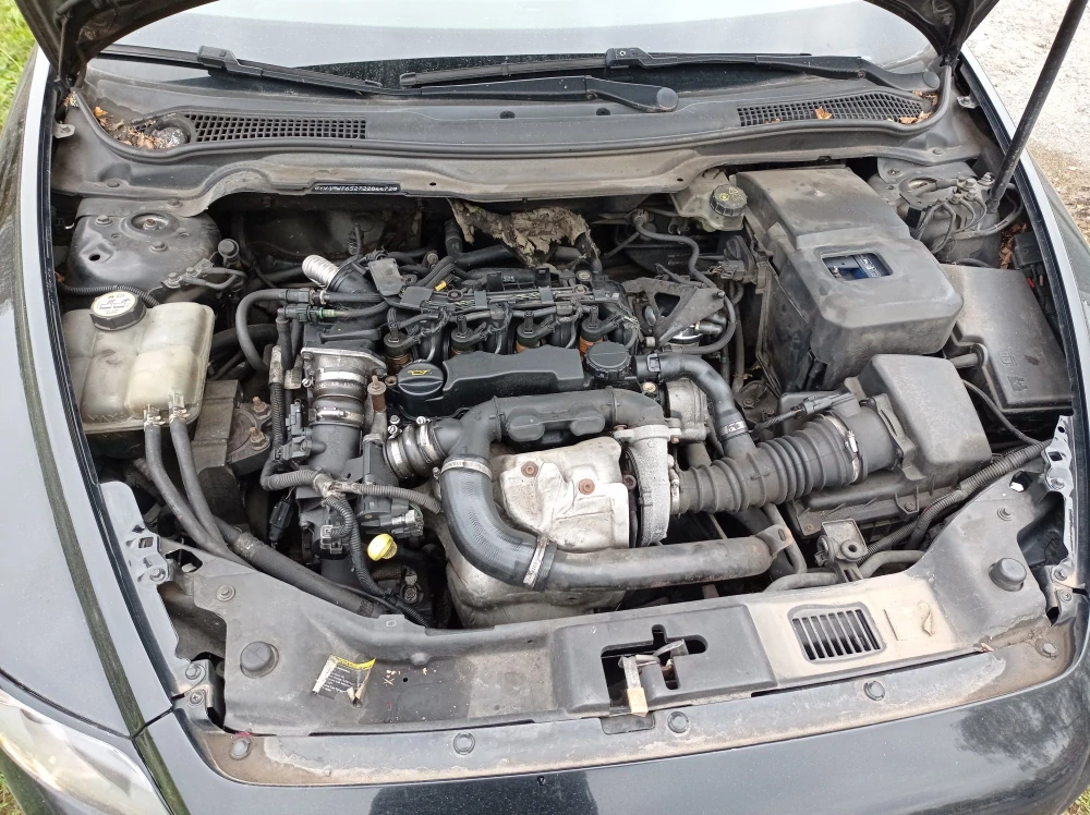 Volvo V50 na náhradní díly D4164T