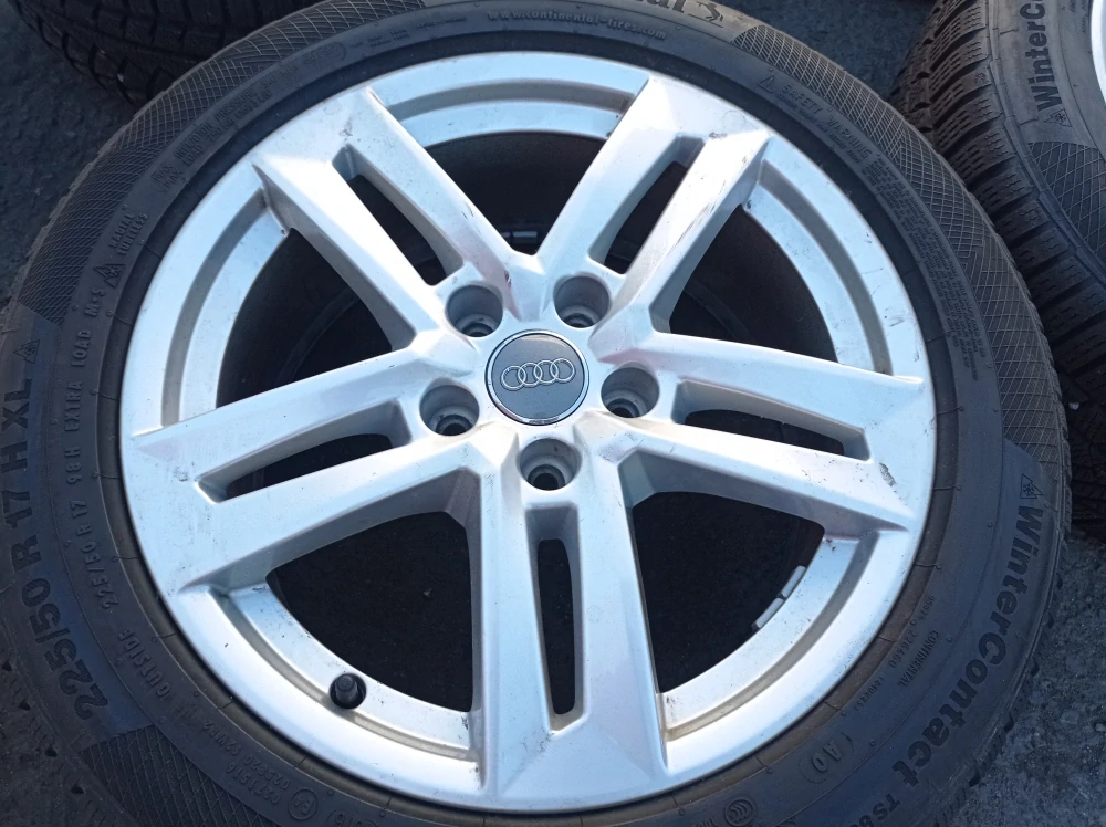 5x112 Audi A4 7Jx17 ET42 číslo 8W0601025P alu disky