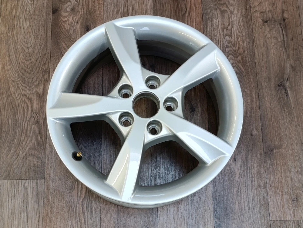 5x112 Audi A3 6,5Jx16 ET43 číslo 8V5071496 alu disky