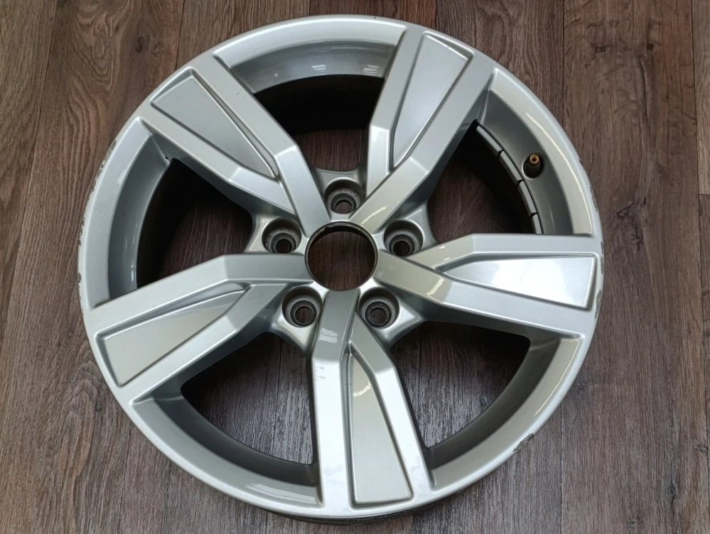5x112 Audi A4 7Jx16 ET35 číslo 8W0601025A s2 alu disky