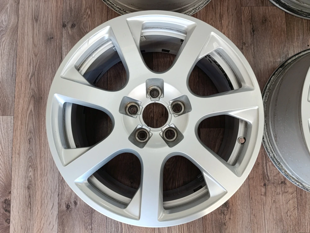 5x112 Audi Q5 7Jx17 ET37 číslo dílu 8R0601025E alu disky