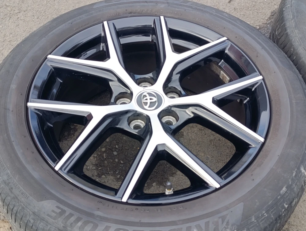 5x114,3 Toyota RAV4 7,5Jx18 ET45 alu disky