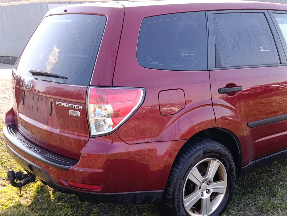 Subaru Forester 2.0 nafta / na díly