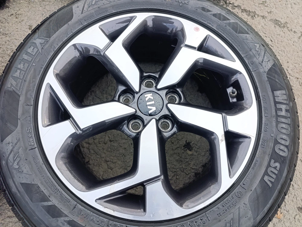 5x114,3 Kia Sportage 7Jx17 ET48,5 alu disky