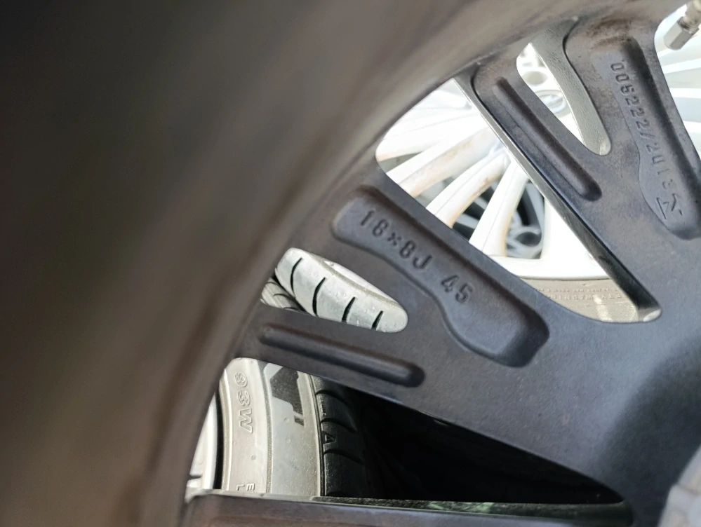 5x114,3 Lexus ES 8Jx18 ET45 alu disky