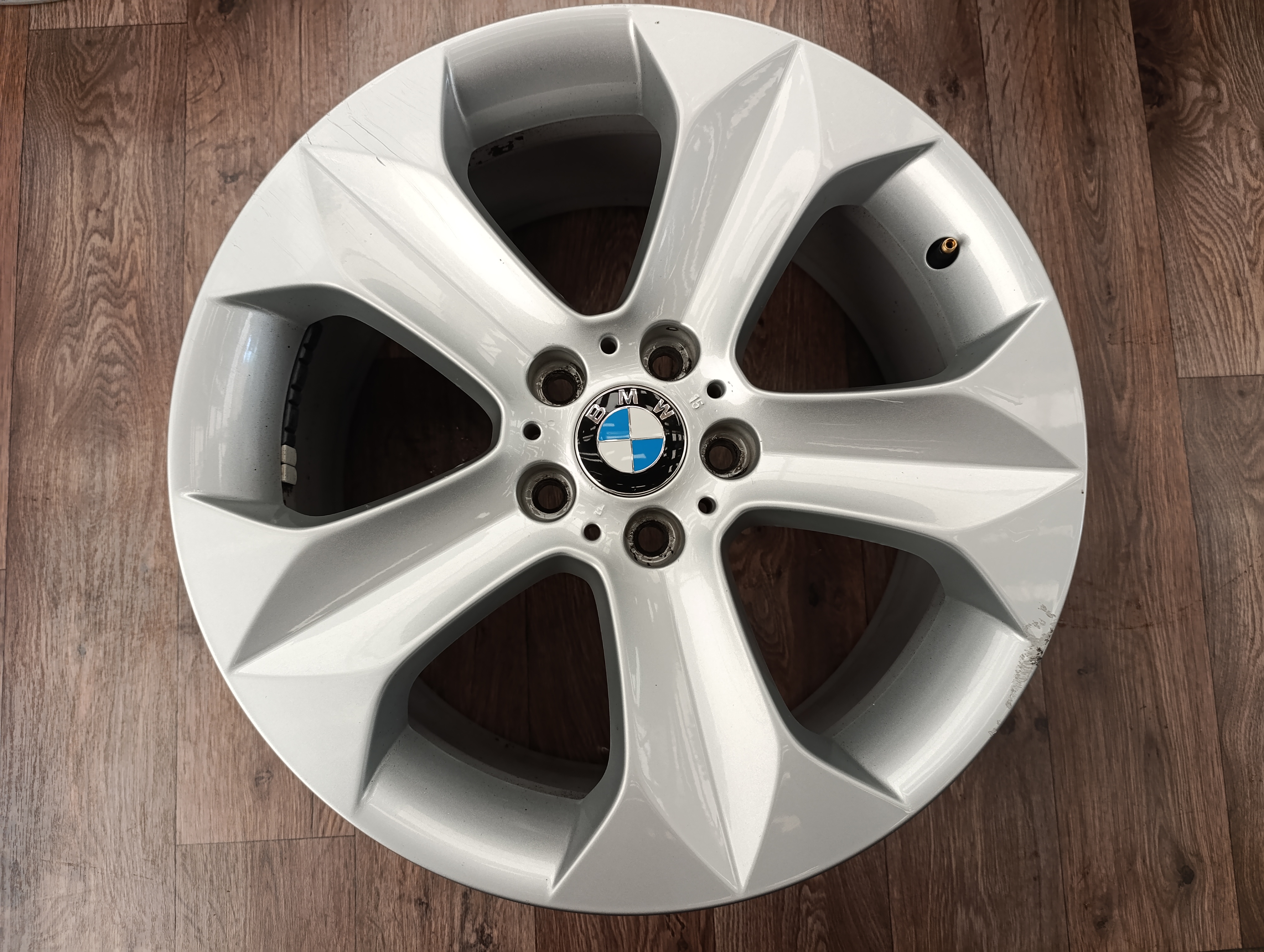 5x120 BMW X6 9Jx19 ET48 a 9Jx19 ET18 alu disky