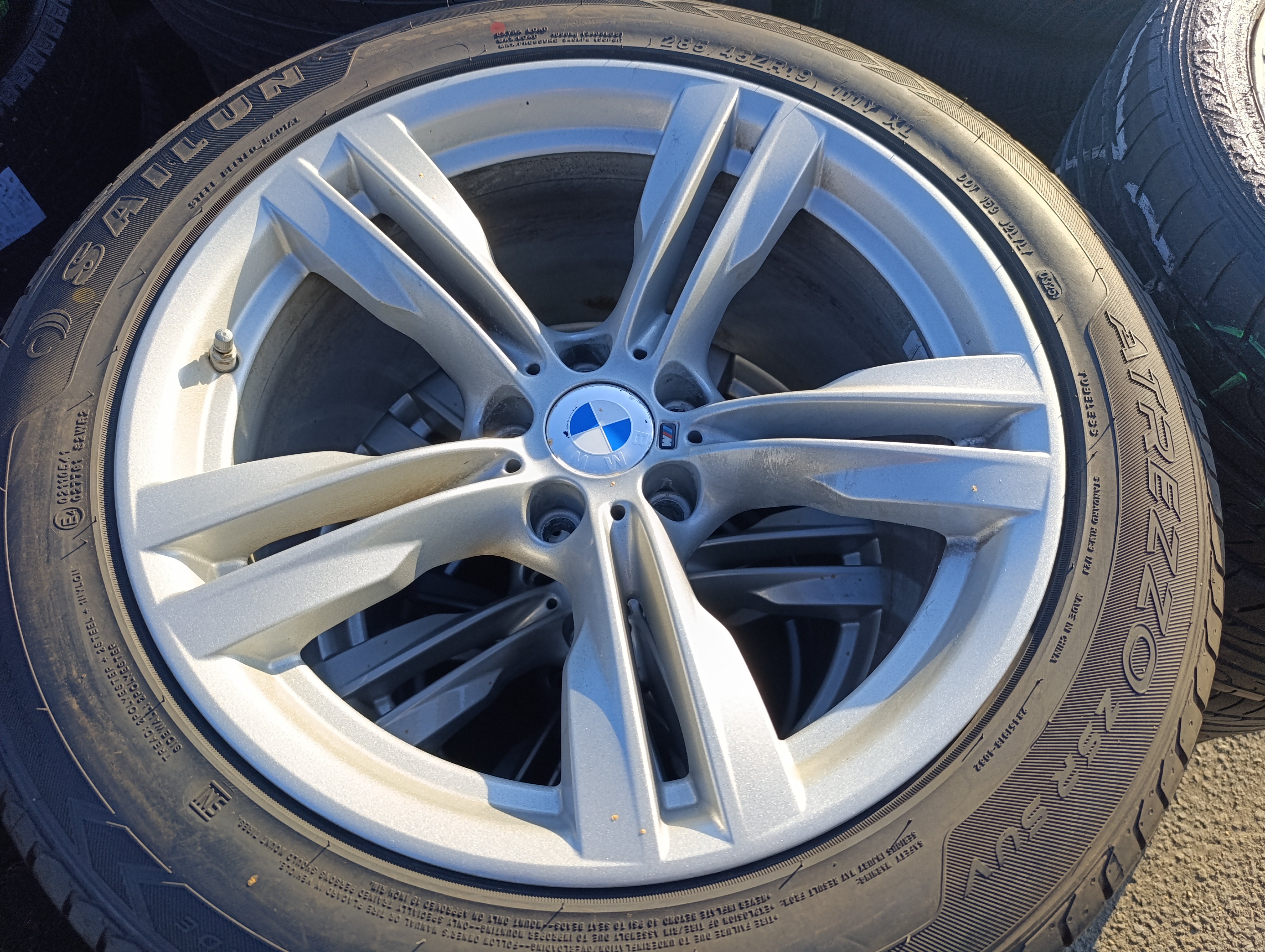 5x120 BMW X5 M-Paket 9Jx19 ET37 a 10Jx19 ET21