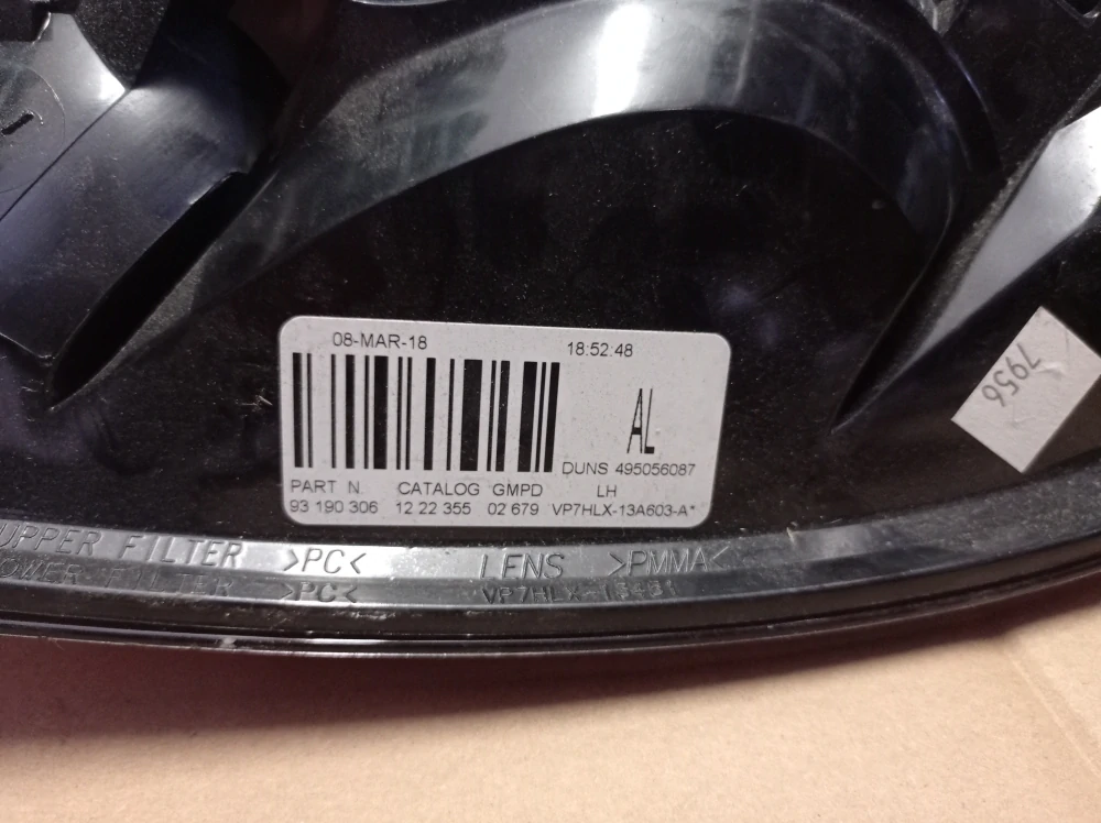 495056087 Opel Astra H zadní světla VP7HLX-13404-A