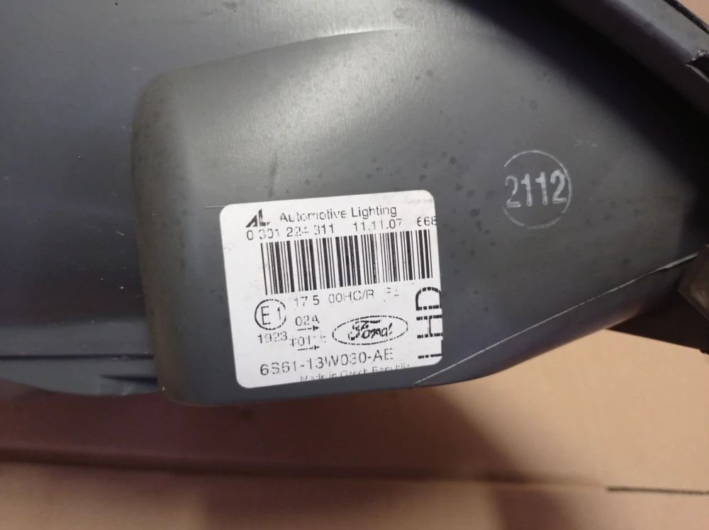 6S61-13W030-AE Ford Fiesta 2002-2008 světlo