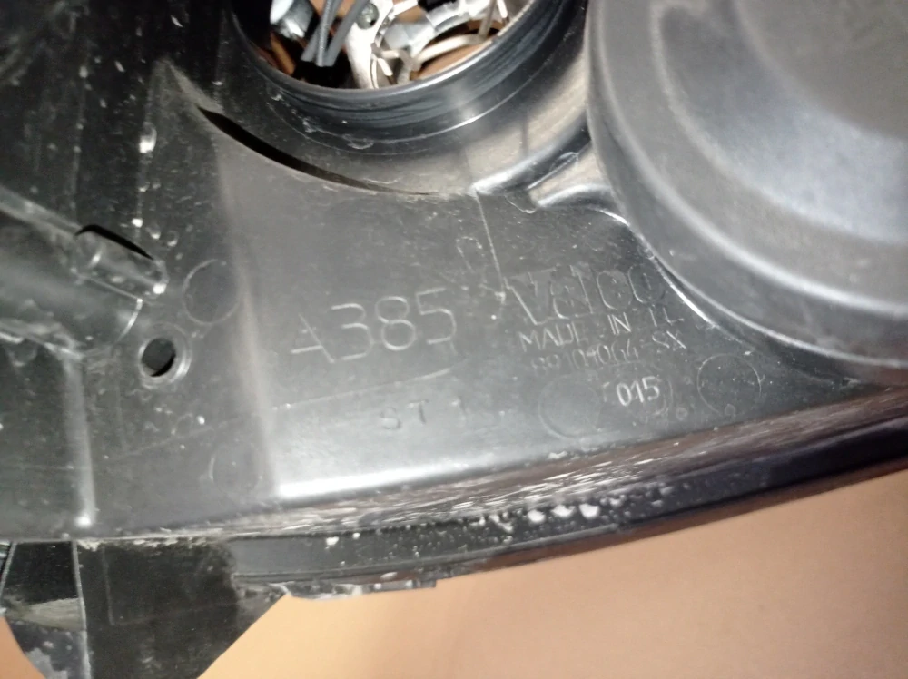 89101064-SX Fiat Punto II levé přední světlo