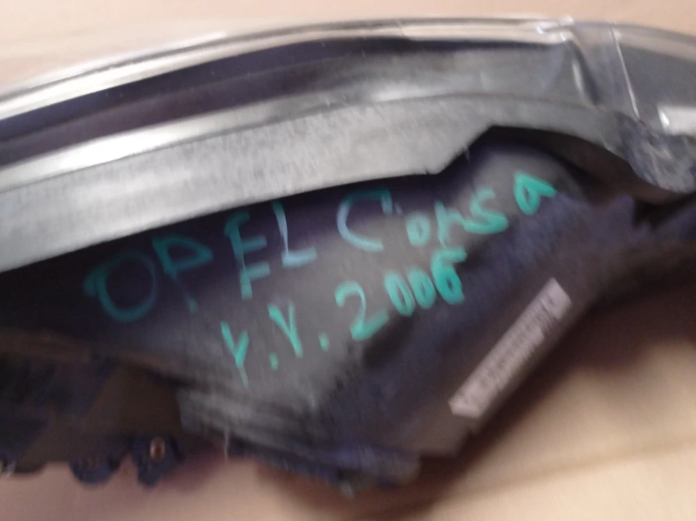 93189361 Opel Corsa D levé přední světlo