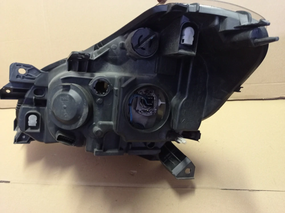 7701061071 6784011a 7701061069 Renault Clio světlo