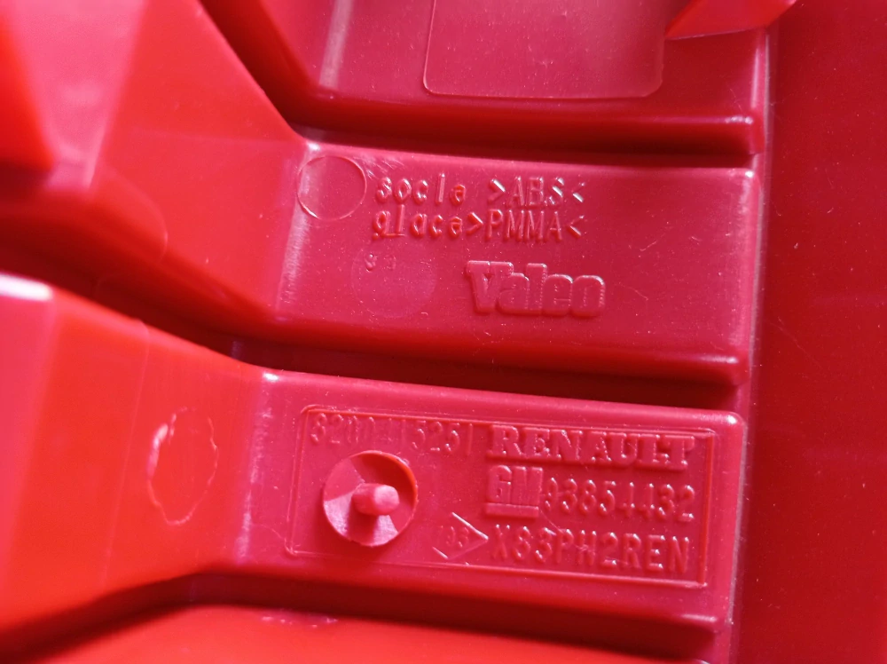 93854432 Renault Trafic pravé zadní světlo