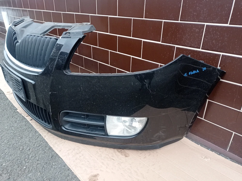 Škoda Fabia přední nárazník