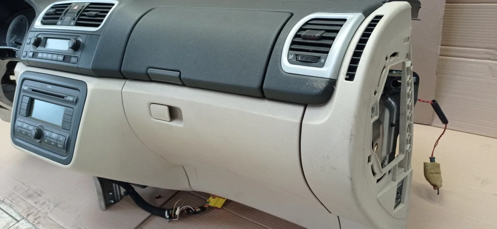 Škoda Fabia přístrojová deska