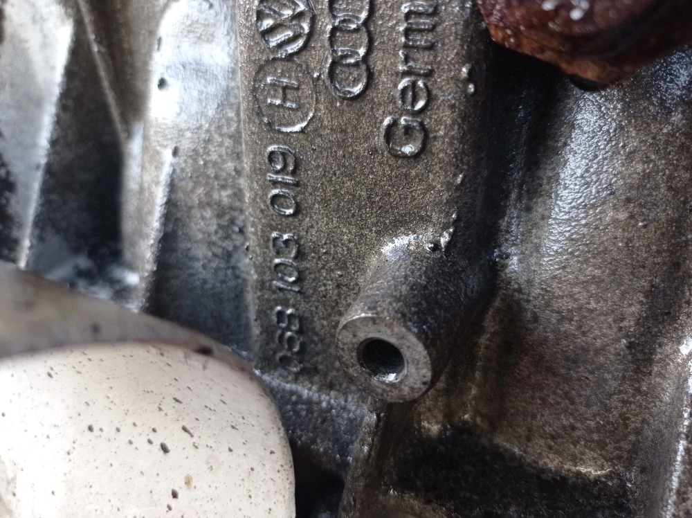 Motor 1.6 SR Škoda Octavia 75kw AVU