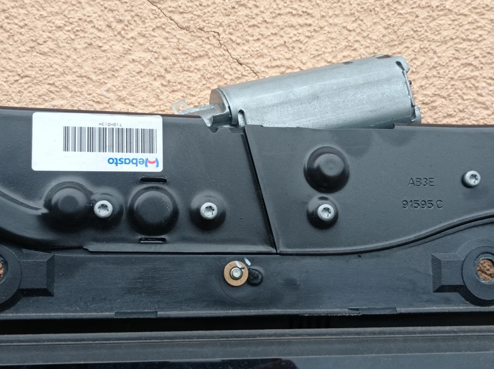 Škoda Octavia II střešní okno