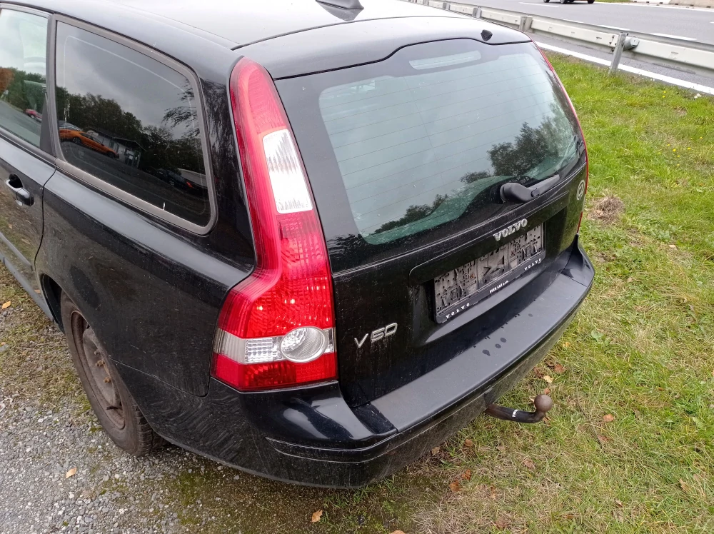 Volvo V50 na náhradní díly D4164T