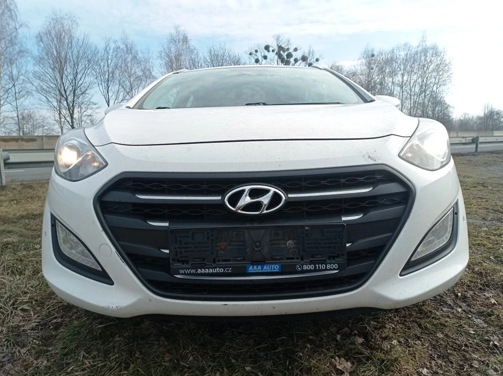 Hyundai i30 combi 1.6 benzin 88kw typ 4GFG