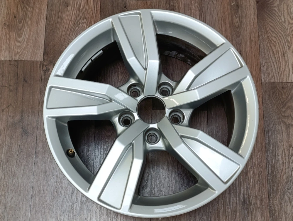 5x112 Audi A4 7Jx16 ET35 číslo 8W0601025A s2 alu disky
