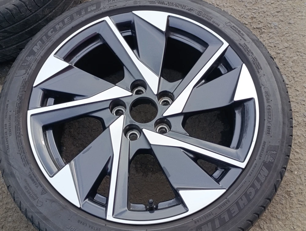 5x108 Peugeot 308 7,5Jx17 ET44 č. 9835057580 alu disky