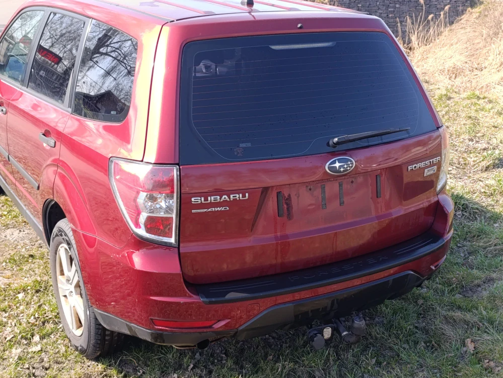Subaru Forester 2.0 nafta / na díly