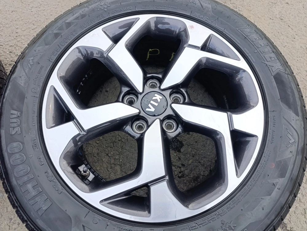 5x114,3 Kia Sportage 7Jx17 ET48,5 alu disky