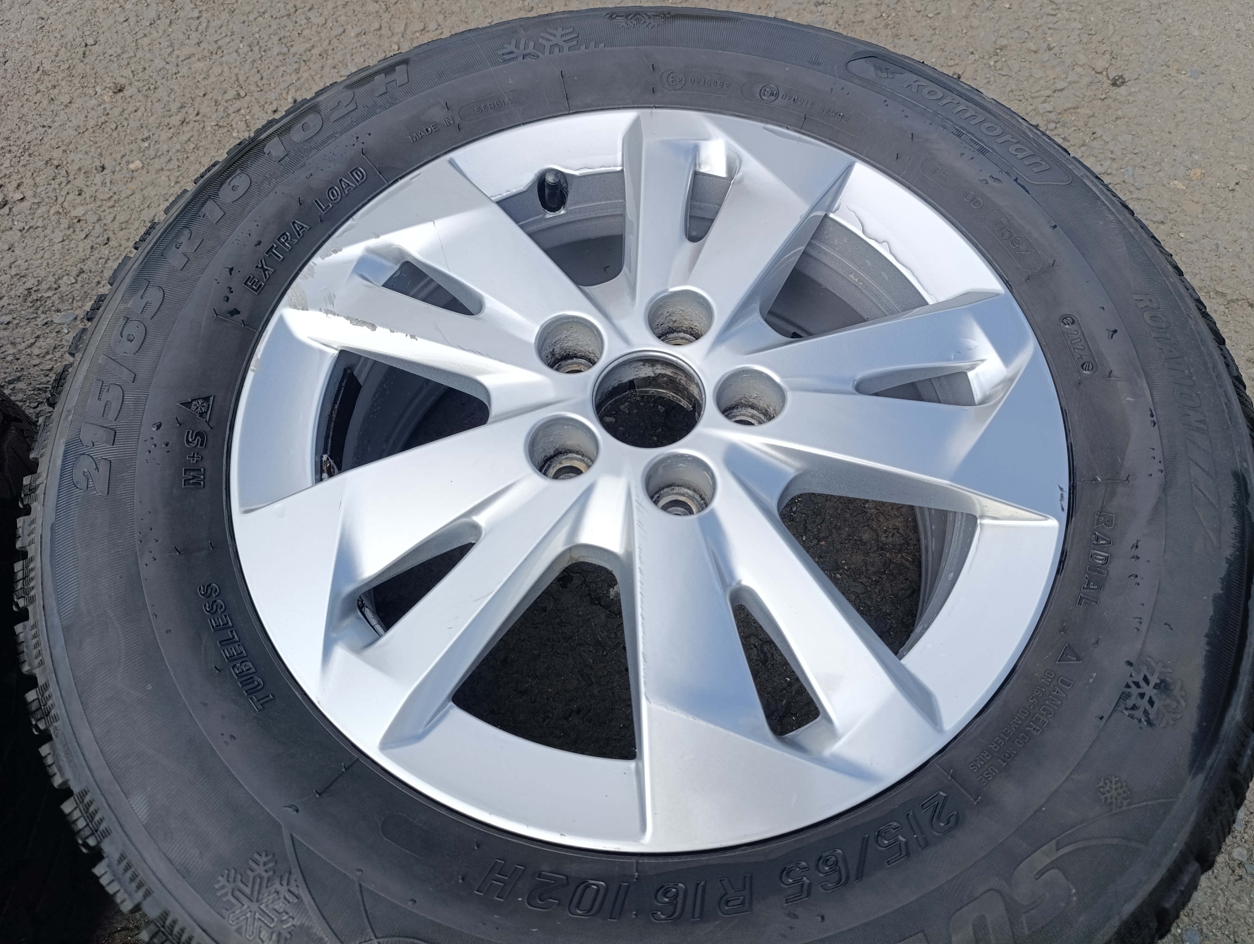 5x108 Peugeot Rifter 6,5Jx16 ET47 č.9816963177 alu disky