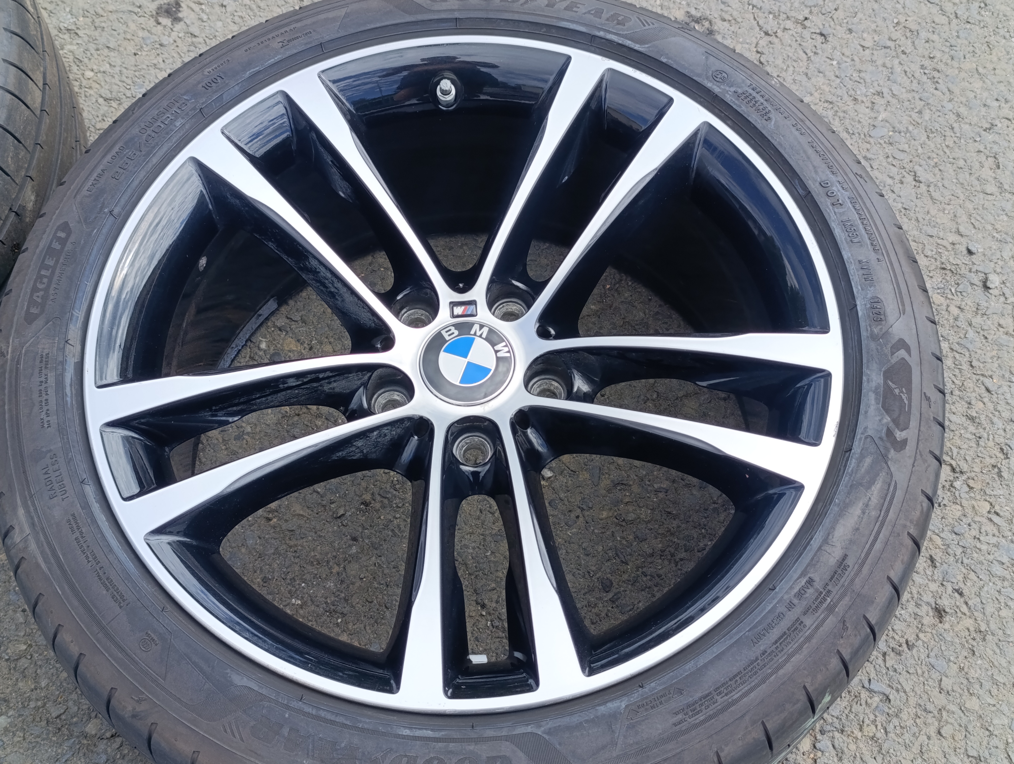 5x120 BMW F34 Mpaket 8Jx19 ET30 a 9Jx19 ET42 alu disky