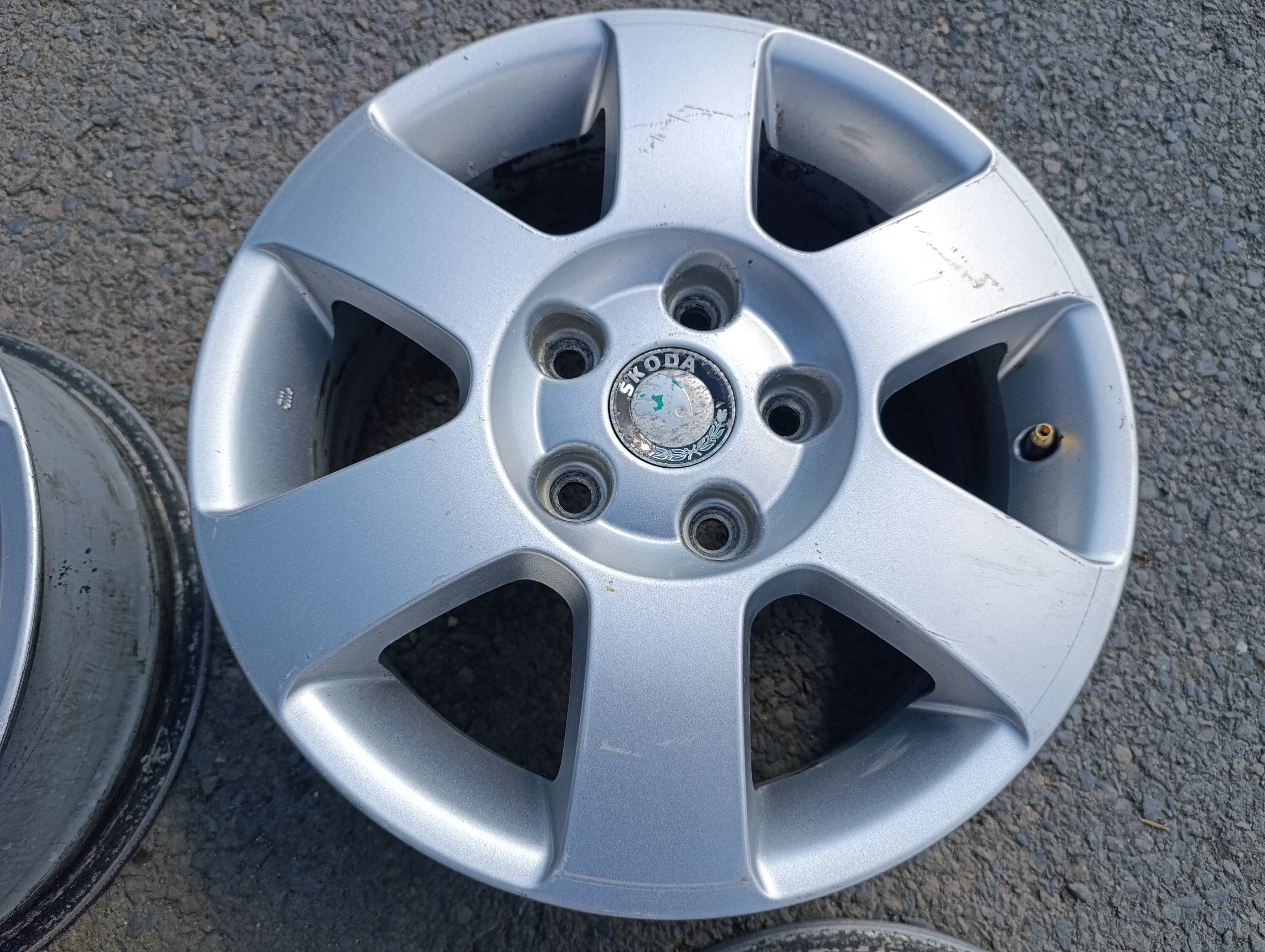 5x112 Škoda Octavia II 6Jx15 ET47 alu disky Orion