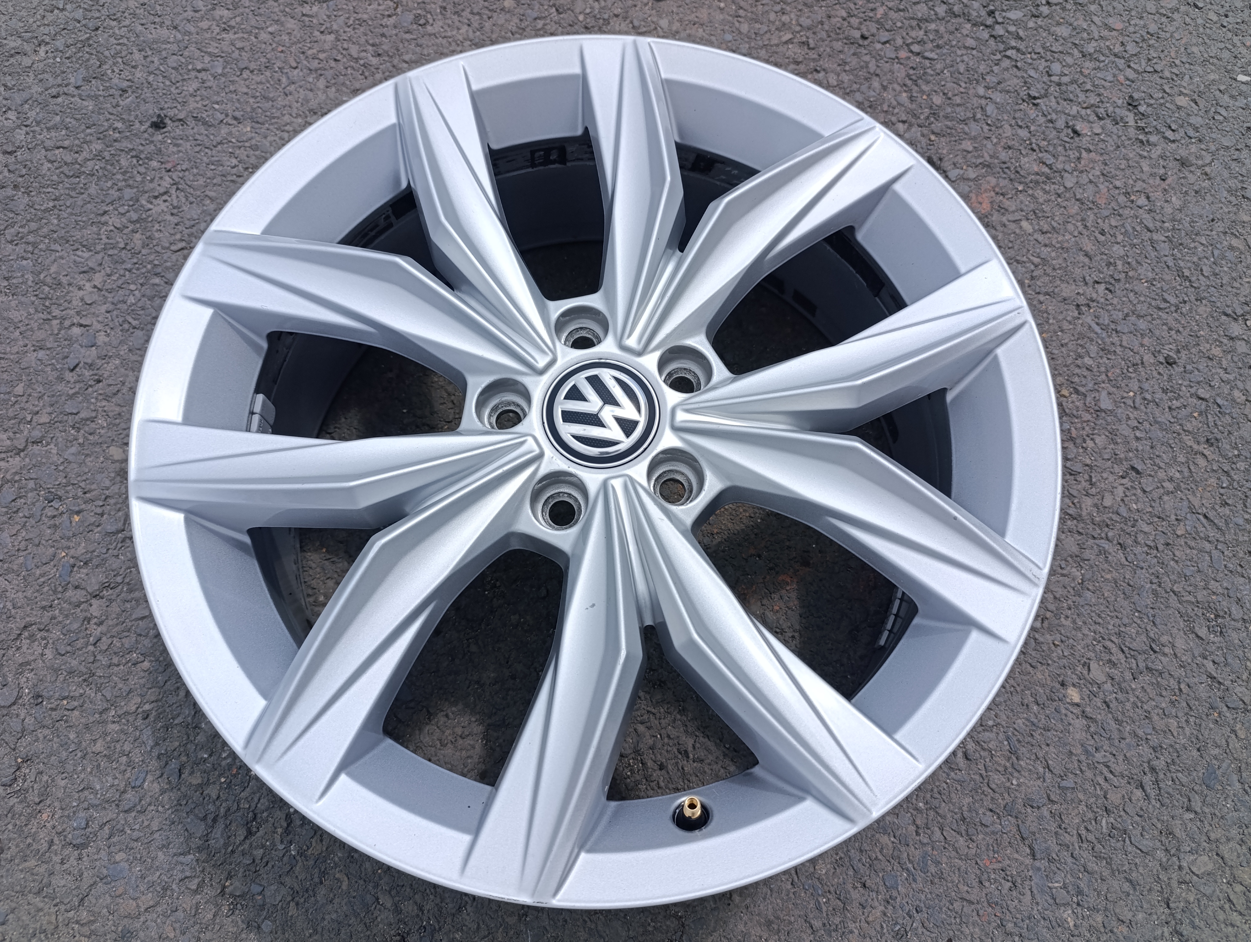 5x112 VW Tiguan 7Jx18 ET45 alu disky