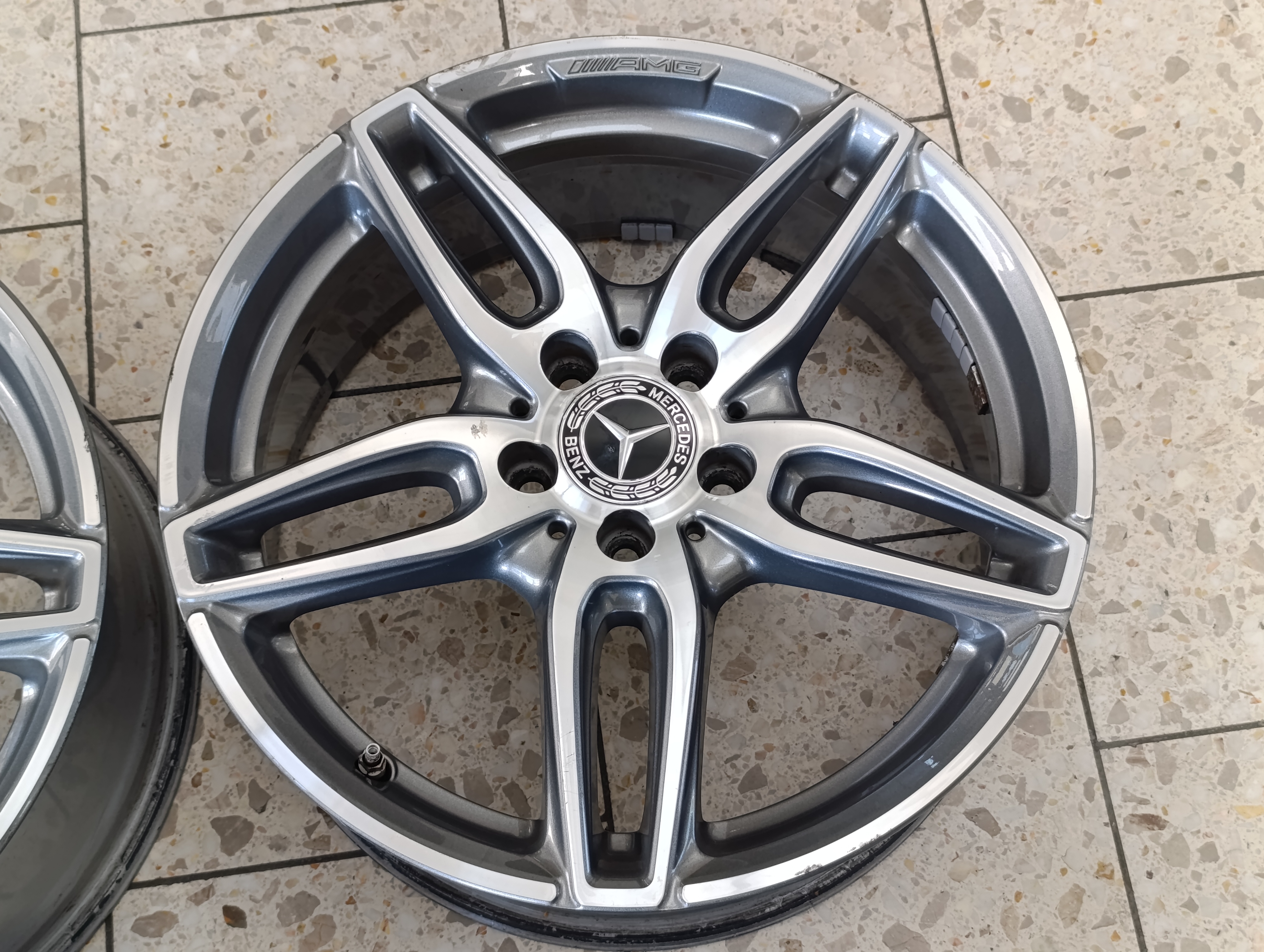 5x112 Mercedes AMG 7,5Jx18 ET52 č. A1764010700 alu disky