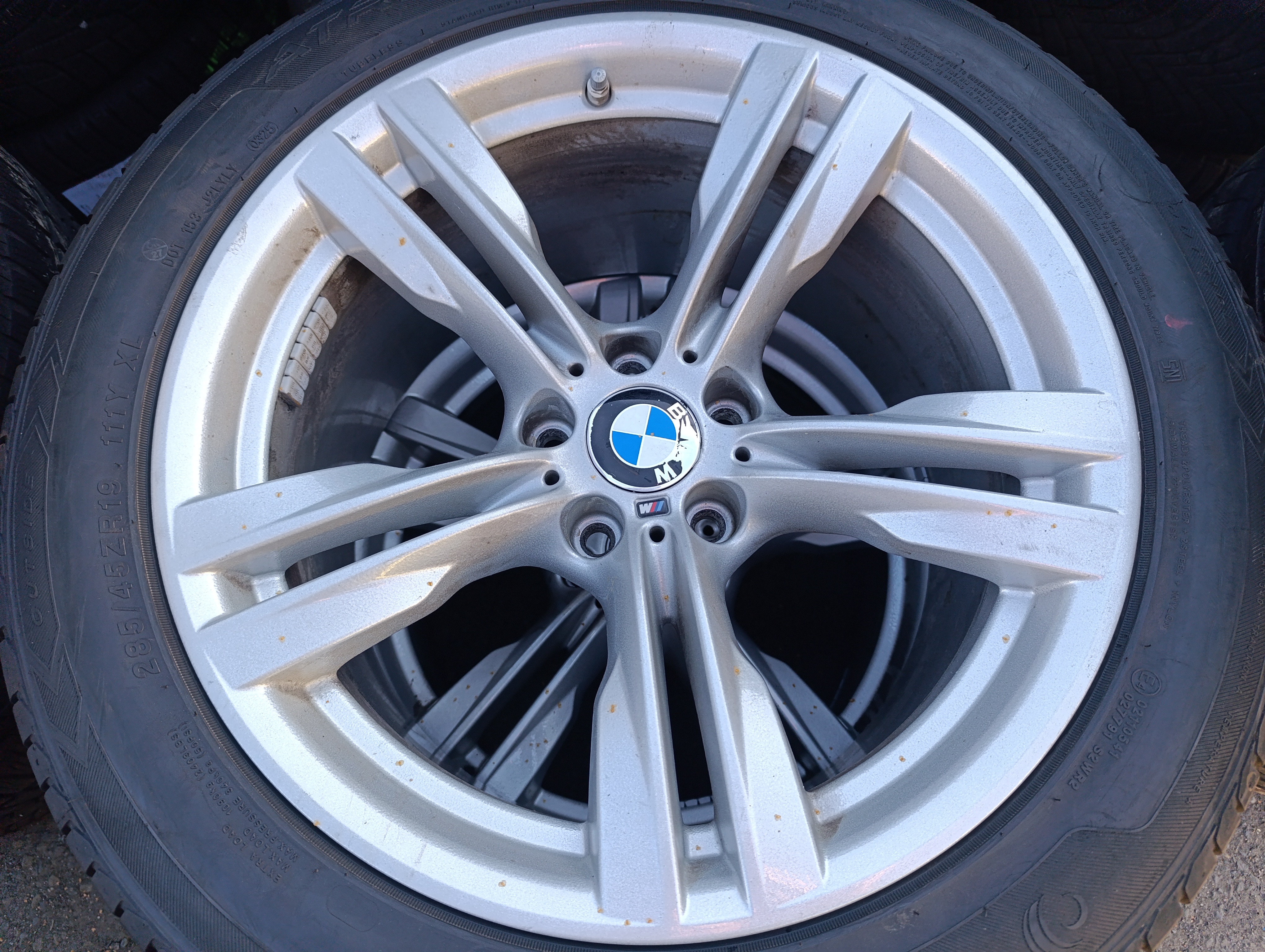 5x120 BMW X5 M-Paket 9Jx19 ET37 a 10Jx19 ET21