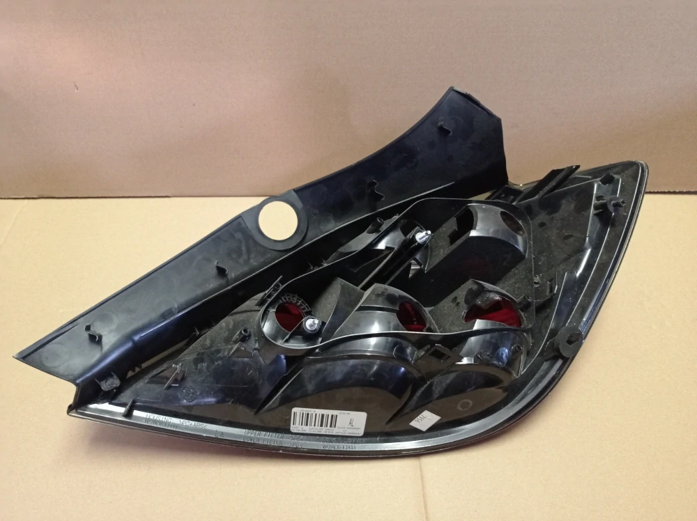 495056087 Opel Astra H zadní světla VP7HLX-13404-A